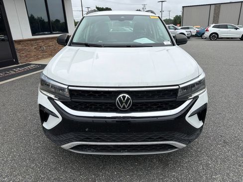 Used 2022 Volkswagen Taos S w/ IQ Drive S Package FWD image 9
