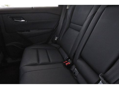 Used 2023 Nissan Rogue SV w/ SV Premium B Package image 14