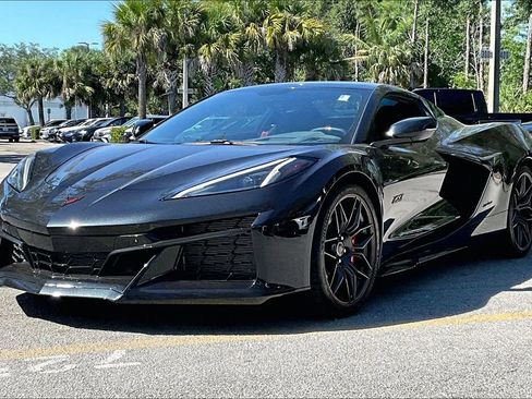 Used 2023 Chevrolet Corvette Z06 RWD image 9