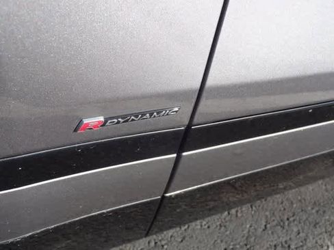 Used 2021 Land Rover Range Rover Velar R-Dynamic S image 18