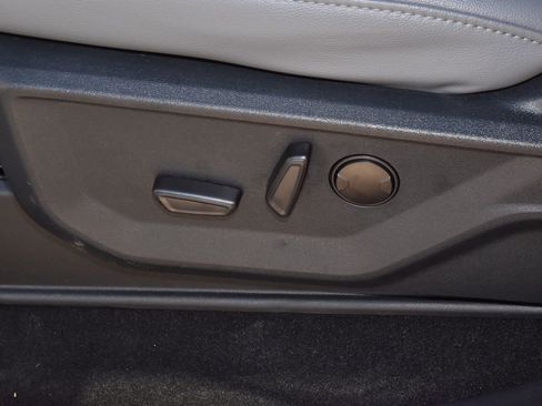 Used 2025 Ford F150 Lightning Flash AWD/4WD image 30