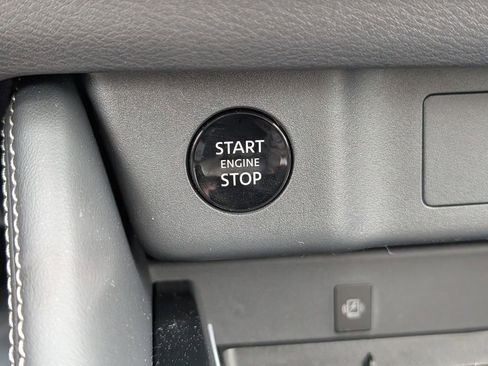 New 2026 Nissan Rogue Platinum AWD/4WD image 23