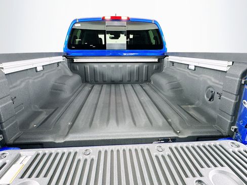 Used 2024 Nissan Frontier SL w/ Technology Package image 28