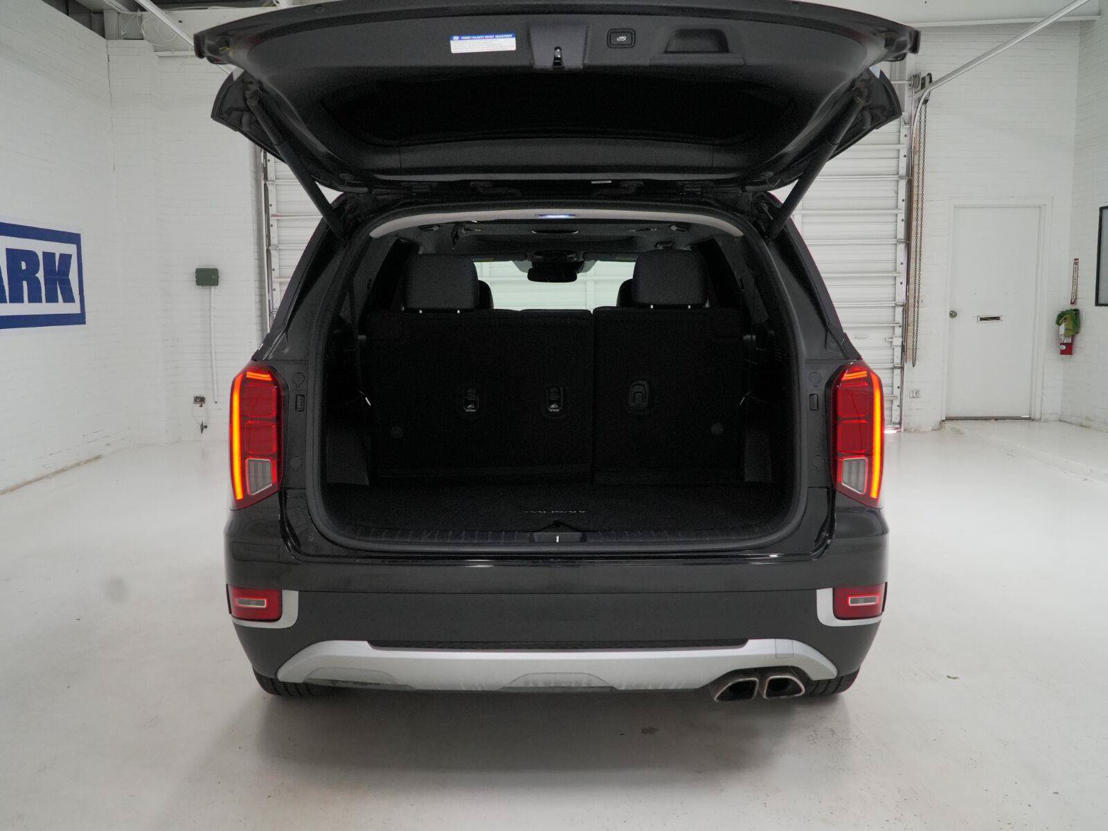 Used 2022 Hyundai Palisade SEL w/ Premium Package FWD image 29