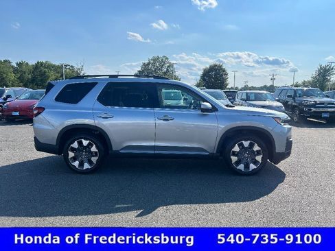 Certified 2026 Honda Pilot Touring image 6