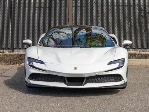 Used 2025 Ferrari SF90 Spider AWD/4WD image 21