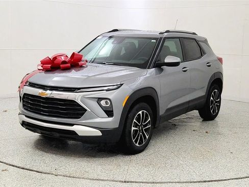 New 2026 Chevrolet TrailBlazer LT w/ Convenience Package AWD/4WD image 3