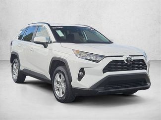 Used 2021 Toyota RAV4 XLE FWD video 3