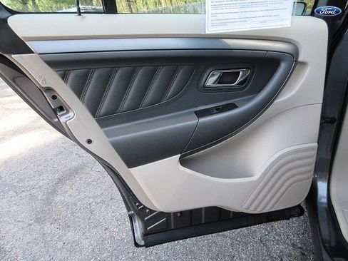 Used 2012 Ford Taurus SEL image 16