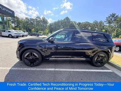 Used 2024 Kia EV9 GT-Line AWD/4WD image 2