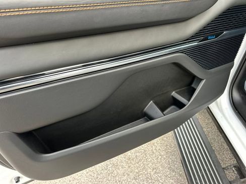 Used 2024 Jeep Grand Wagoneer Series III w/ Rear Seat Video Group 1 image 40