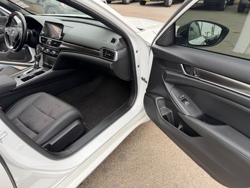 Used 2022 Honda Accord Sport image 14