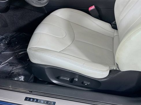 Used 2011 INFINITI G37 Convertible w/ Premium Pkg RWD image 26