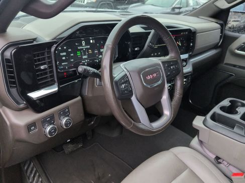 Used 2022 GMC Sierra 1500 SLT image 10