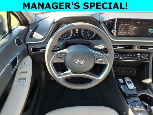 Used 2023 Hyundai Sonata SEL w/ Winter Weather Package image 15