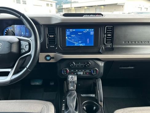 Used 2022 Ford Bronco Big Bend image 25