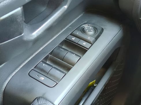 Used 2024 Toyota Tacoma SR5 image 23