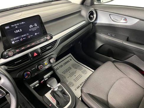 Used 2022 Kia Forte LXS image 33