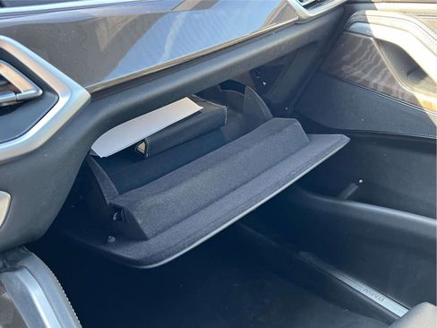 Used 2022 BMW X6 xDrive40i w/ Executive Package image 35