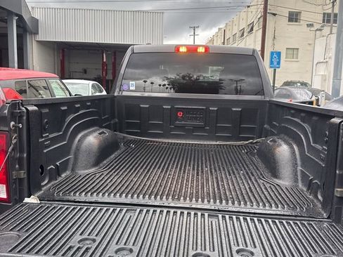 Used 2017 RAM 1500 Express image 13