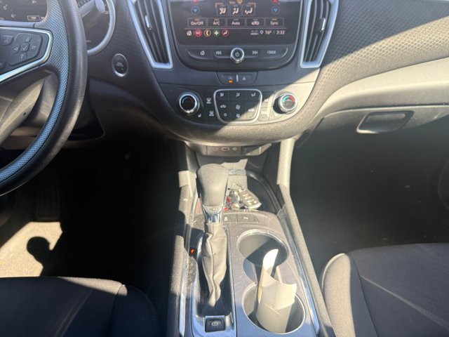 Used 2024 Chevrolet Malibu LT FWD image 11