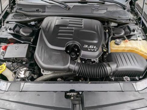 Used 2019 Dodge Challenger SXT image 26