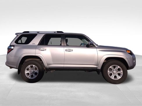 Used 2021 Toyota 4Runner SR5 Premium w/ Moonroof Package image 7