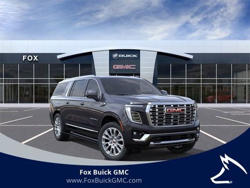 Used 2026 GMC Yukon XL Denali w/ Sun & Power Step Package image 1