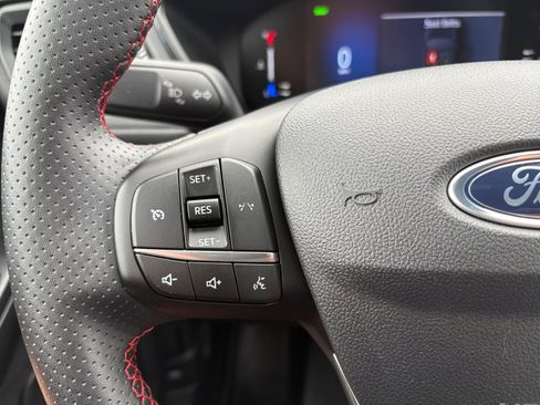 Used 2024 Ford Escape ST-Line w/ Equipment Group 301A FWD image 16