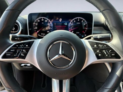 Used 2025 Mercedes-Benz C 300 4MATIC Sedan image 30