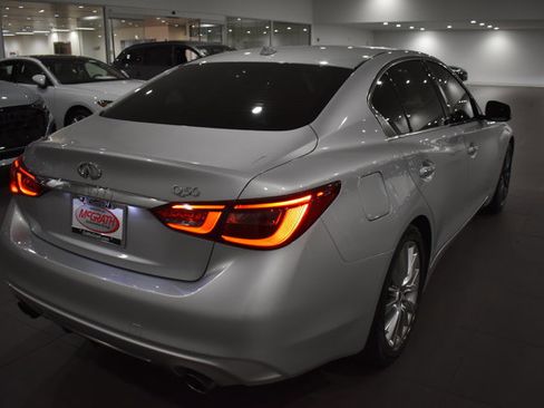 Used 2018 INFINITI Q50 Luxe RWD image 7