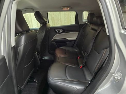 Used 2022 Jeep Compass Limited AWD/4WD image 23