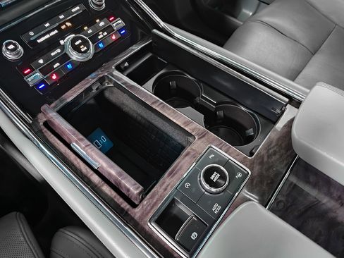 Used 2021 Lincoln Navigator L Reserve w/ Luxury Package AWD/4WD image 34