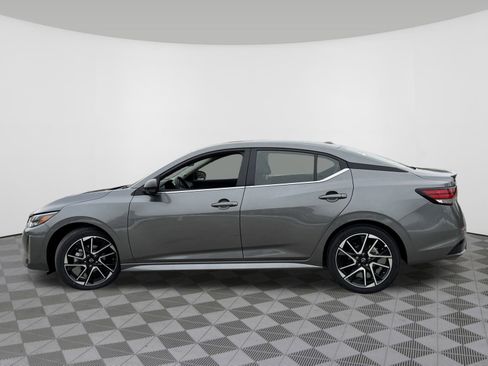 Certified 2025 Nissan Sentra SR w/ SR Premium Package image 16