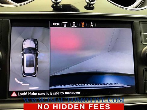 Used 2020 Bentley Bentayga Design Series image 31