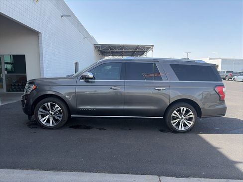 Used 2021 Ford Expedition Max Platinum AWD/4WD image 2
