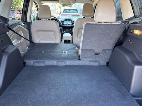 Used 2019 Ford Escape SEL image 14