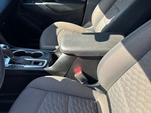 Used 2019 Chevrolet Equinox LT FWD image 10