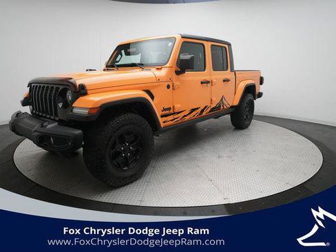 Certified 2021 Jeep Gladiator Sport AWD/4WD image 1