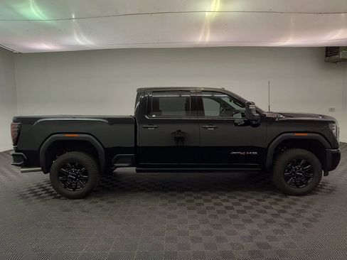 Used 2026 GMC Sierra 3500 AT4 w/ AT4 Premium Plus Package AWD/4WD image 8