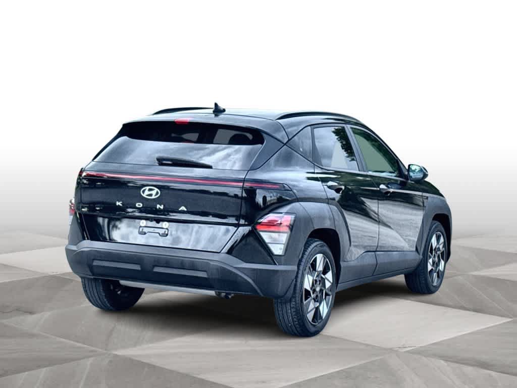 Used 2024 Hyundai Kona SEL FWD image 8