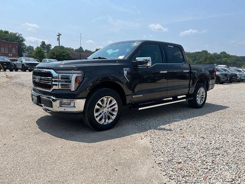 Used 2024 Ford F150 Lariat w/ Bed Utility Package AWD/4WD image 4