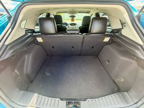 Used 2014 Ford Focus SE w/ Equipment Group 201A FWD image 21