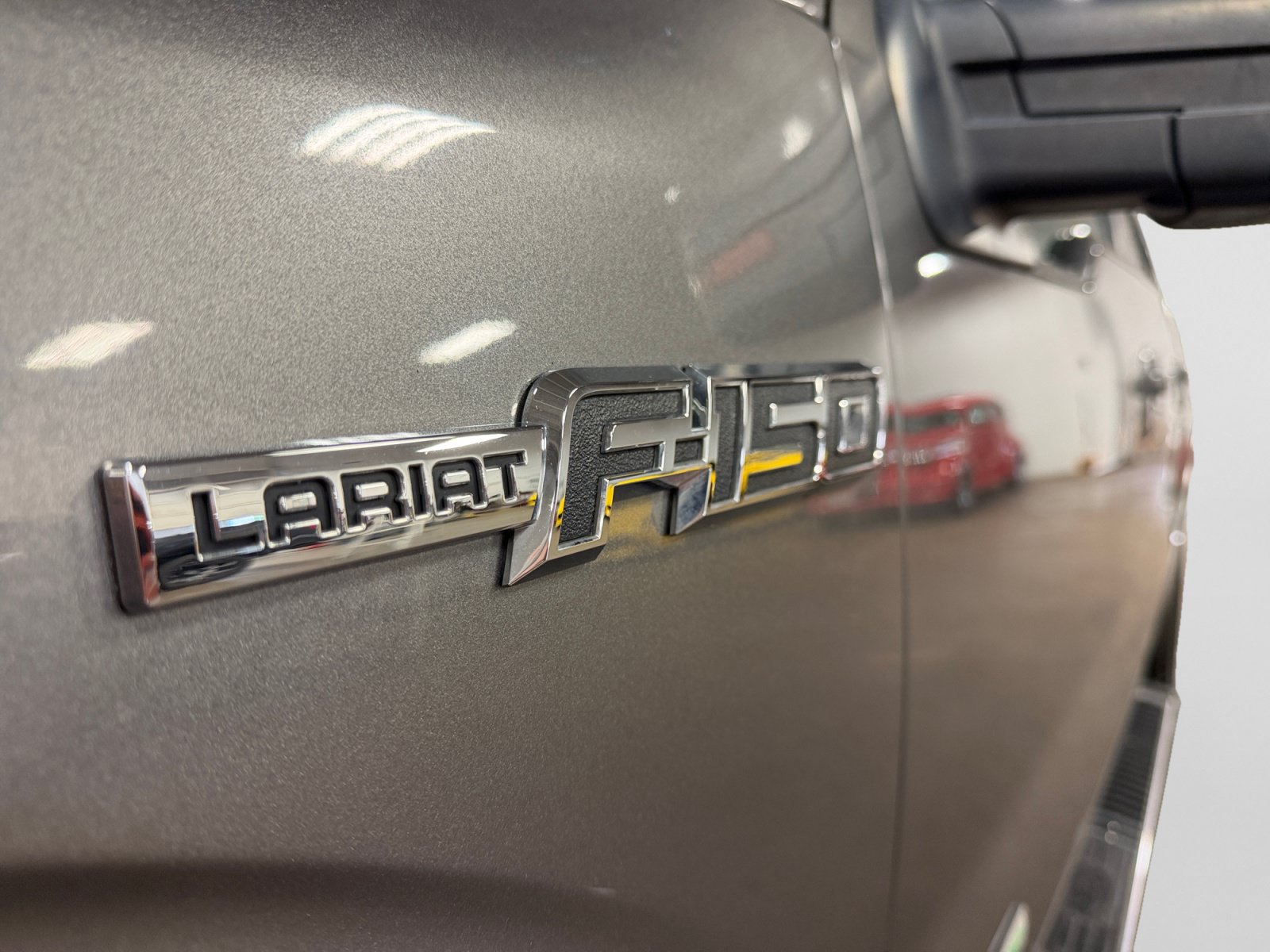 Used 2014 Ford F150 Lariat w/ Equipment Group 502A Luxury AWD/4WD image 12