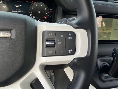Used 2024 Land Rover Defender 110 S image 9