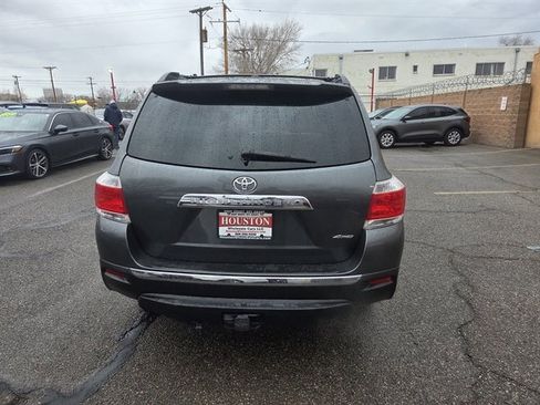 Used 2013 Toyota Highlander Limited image 2