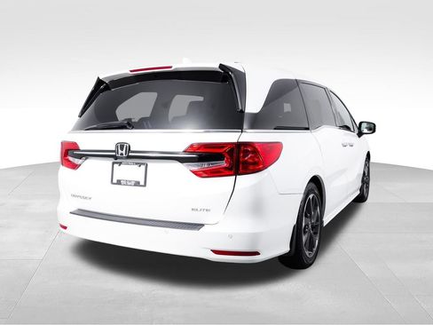 Used 2023 Honda Odyssey Elite image 8