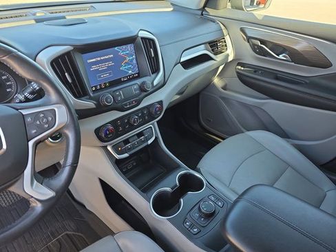Used 2022 GMC Terrain SLT w/ Infotainment Package II image 24