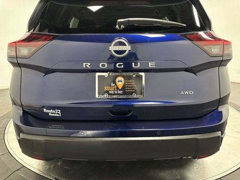 Used 2026 Nissan Rogue SV AWD/4WD image 12