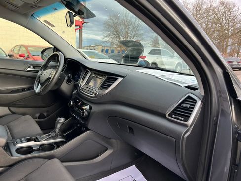 Used 2017 Hyundai Tucson Sport w/ Cargo Package image 19